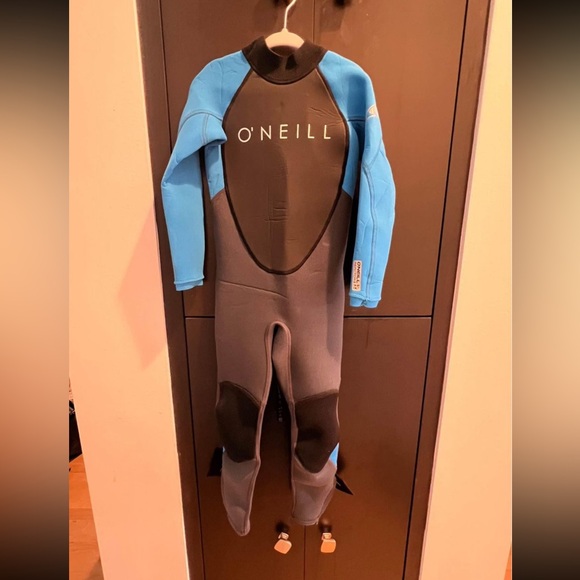 O’Neill kids wetsuit - Picture 1 of 3